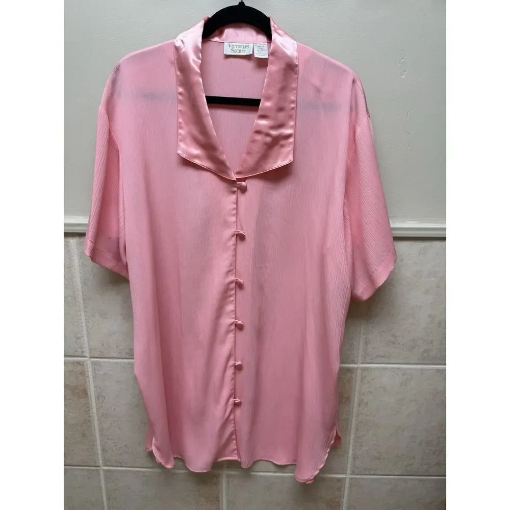 Vintage Victoria's Secret Gold Label satin notch collar nightshirt. Pink. Sz M/L